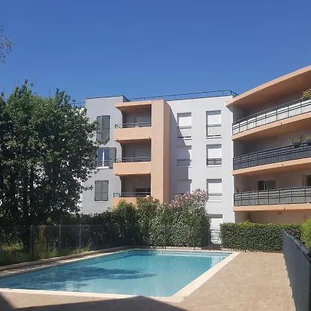 Apartman Terra Cais, Spacious 64m2, 2 Bedroom With Pool Fréjus